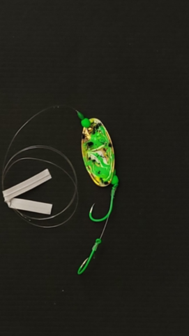 Green gold plated in-line Kokanee lure